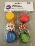 Wilton Primary Baking Cups, Mini, 150-Count N4