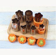 IBEET Holiday Cookie Cutter - Set of 12,Metal Cookie Cutter Set Animals,Flowers,Pack With a Box,Best Create Christmas... N6