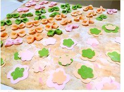 IBEET Holiday Cookie Cutter - Set of 12,Metal Cookie Cutter Set Animals,Flowers,Pack With a Box,Best Create Christmas... N10
