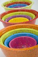 Zak! Designs Confetti Mixing Bowls (4 Piece Set), Durable and BPA-free Melamine, Assorted Orange N5