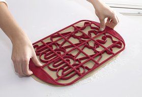 Mrs. Fields Christmas Cookie Cutter Grid with Candy Cane, Chritmas Tree, and Gingerbread Man Pattern (132) N3