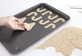 Mrs. Fields Christmas Cookie Cutter Grid with Candy Cane, Chritmas Tree, and Gingerbread Man Pattern (132) N5