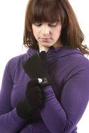 Ideas In Life Wireless Bluetooth Gloves for Iphone, Ipad, Android, Phones and Tablets - Built in Bluetooth Speaker... N5