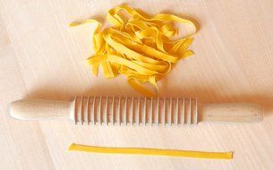 Eppicotispai Beechwood fettuccine Cutter Rolling Pin, Large N3