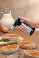 BonJour Chef's Tools Butane Cr&egrave;me Br&ucirc;l&eacute;e Torch and Porcelain Ramekin Set, 5-Piece N3