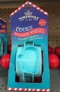 Hallmark Cookie Wonder Wheel Rolling Cookie Cutter