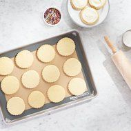 AmazonBasics Silicone Baking Mat - 2 Pack N2