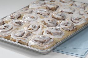 Nordic Ware Natural Aluminum NonStick Commercial Baker's Half Sheet N4