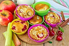 Grazia&reg; 24 Pack Reusable Silicone Baking Cups/Cupcake Liners - Lifetime Guarantee - Dishwasher Safe! N6
