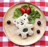 Cute Bear Sandwich Cutter for Kids - High Quality Stainless Steel Food Cutter &amp; Sealer - Fun &amp; Exciting Meals... N4