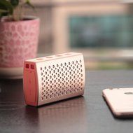Bluetooth Speaker, COMISO [Halo Audio][Gold] - [Luxury Aluminum] Bluetooth 4.0 Ultra Portable Speaker, [WaterProof... N8