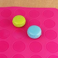 Delidge 20/48 Capacity Silicone Macaron Macaroon Baking Mat Sheet DIY Mold N11