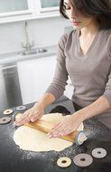 Joseph Joseph 20085 Adjustable Rolling Pin Removable Rings Beech Wood Classic for Baking Dough Pizza Pie Cookies... N6