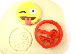 3-Pack Funny Emoji Cookie Cutters N7
