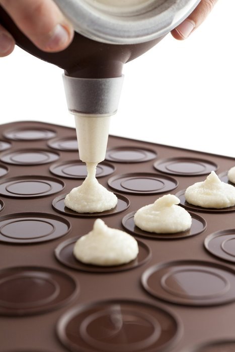 Macaron Kit - French Designed Juvale Macaron Kit - Orginal Design 48 Macaron Baking Sheet with Batter Dispenser N3