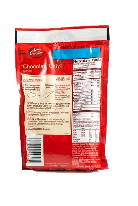 Chocolate Chip Cookie 5 Piece Baking Bundle - Cookie Sheet, Oven Mitt, Measuring Spoons, Nylon Turner/Spatula,... N2