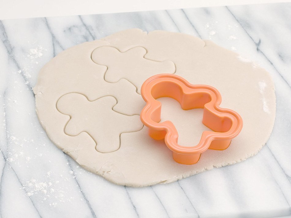 Progressive International 12 Piece Holiday Cookie Cutter and Stencil Set N2