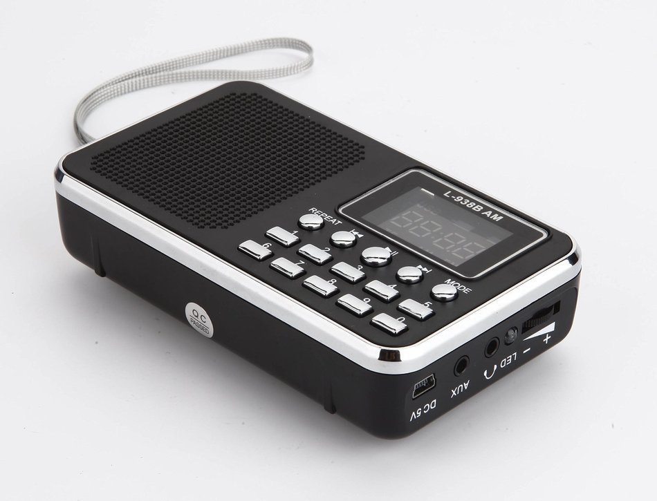 Ohala Mini Portable Am/Fm Radio Digital MP3 Music Player Support Micro SD/TF Card USB Disk N3