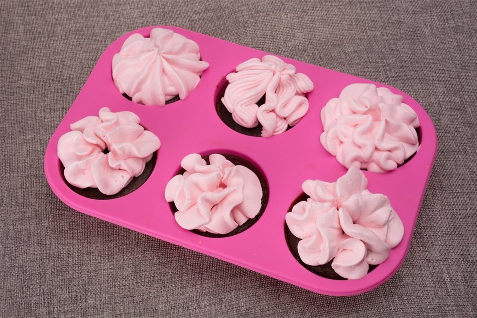 LAVAVIDA Silicone Baking Cups, 24 Pack 6 Colors Cupcake Liners, Reusable & Nonstick Muffin Cups Cake Molds N12