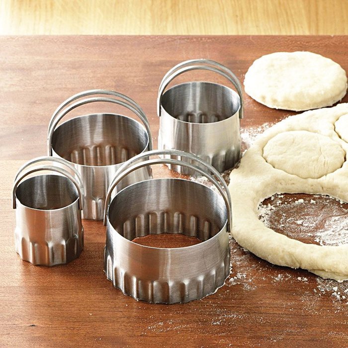 RSVP Stainless Steel Round Biscuit Cutters with Fluted Edge, Set of 4