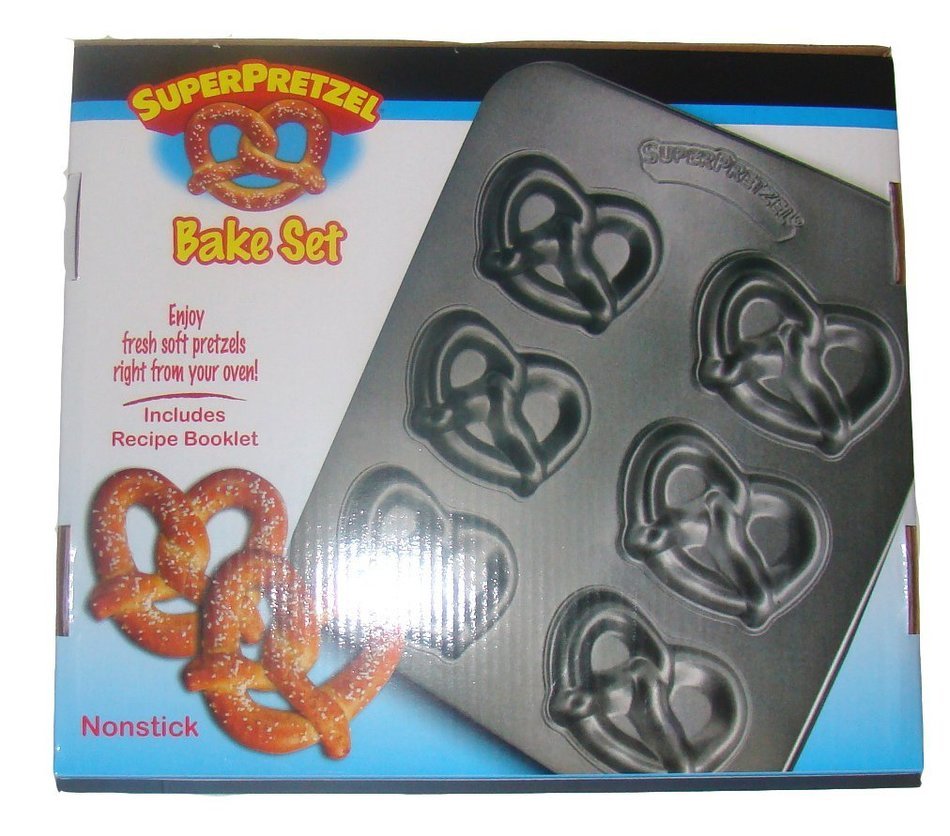Super Pretzel Bake Set - Nonstick Soft Pretzel Sheet / Baking Mold Pan
