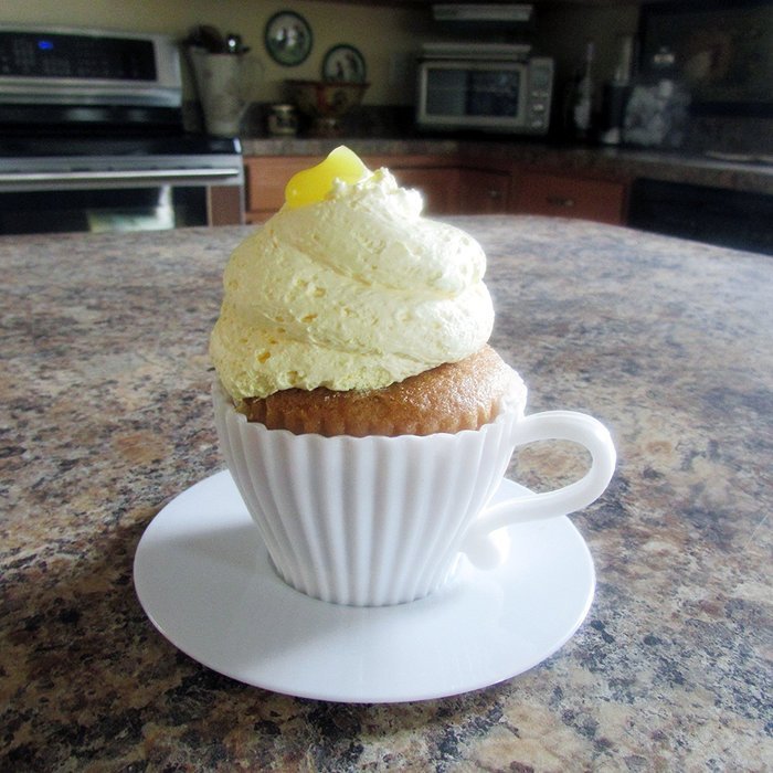 Evelots 8 Silicone Piece Afternoon Tea Cupcakes Set, Baking Supplies, White N4