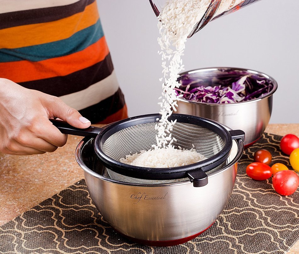 Chef Essential Stainless Steel Non-Slip Mixing Bowls Set with Lids and Graters, Set of 5, Black N9