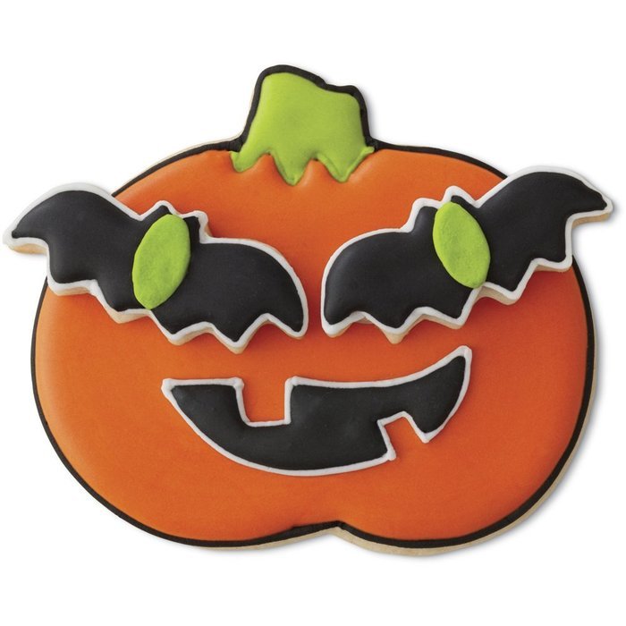 Wilton 2-Piece Pumpkin & Bat Halloween Cookie Cutter Set N4