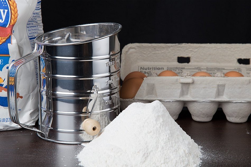Crank flour sifter and Measuring cups & Spoons set N7