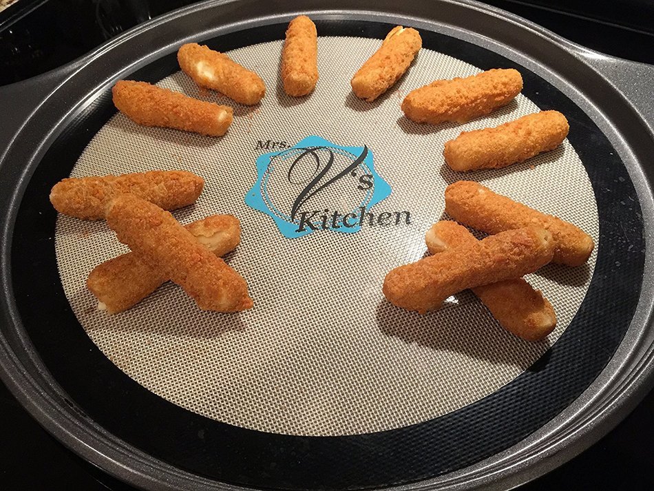 Round 12 Inch Non-Stick Silicone Baking Mat for Pizza Pans Made by Mrs. V's Kitchen N11
