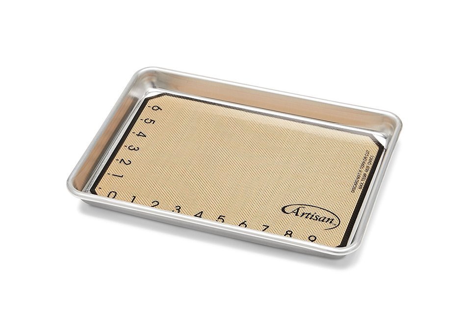 Artisan 2-Piece Professional Baking Set with Quarter-Size Cookie Sheet Pan and Silicone Baking Mat with Red Border N18