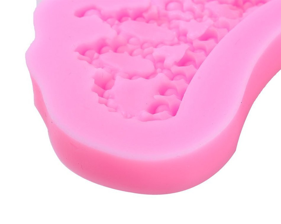 niceeshop(TM) 2 Cavity Flower Silicone Cookie Buiscuit Baking Molds Fondant Cake Decoration Tool ,Random Color N6