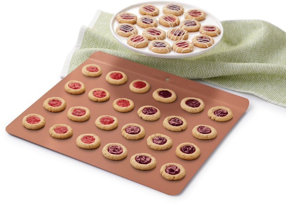 Wilton Air-Insulated Aluminum Cookie Sheet