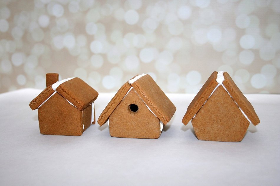 Mini Gingerbread House Village Cutters N3