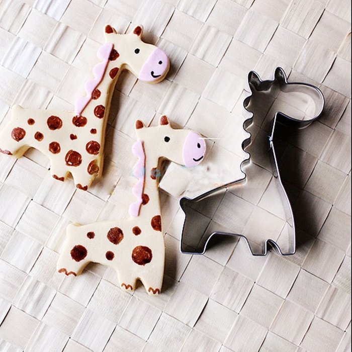 A&S Creavention&reg; Cute Animals Shape Metal Cookie Bread Cupcake Cutter Set of 10pcs