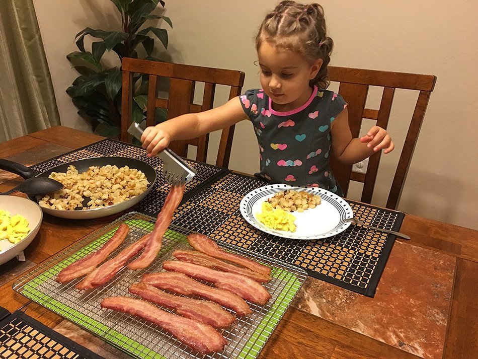 Best Stainless Steel Cooling Rack with Bonus Silicone Baking Mat. Roast Bacon and Delicious Low-fat Chicken and... N5