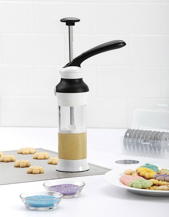 OXO Good Grips Cookie Press with Stainless Steel Disks and Storage Case N9