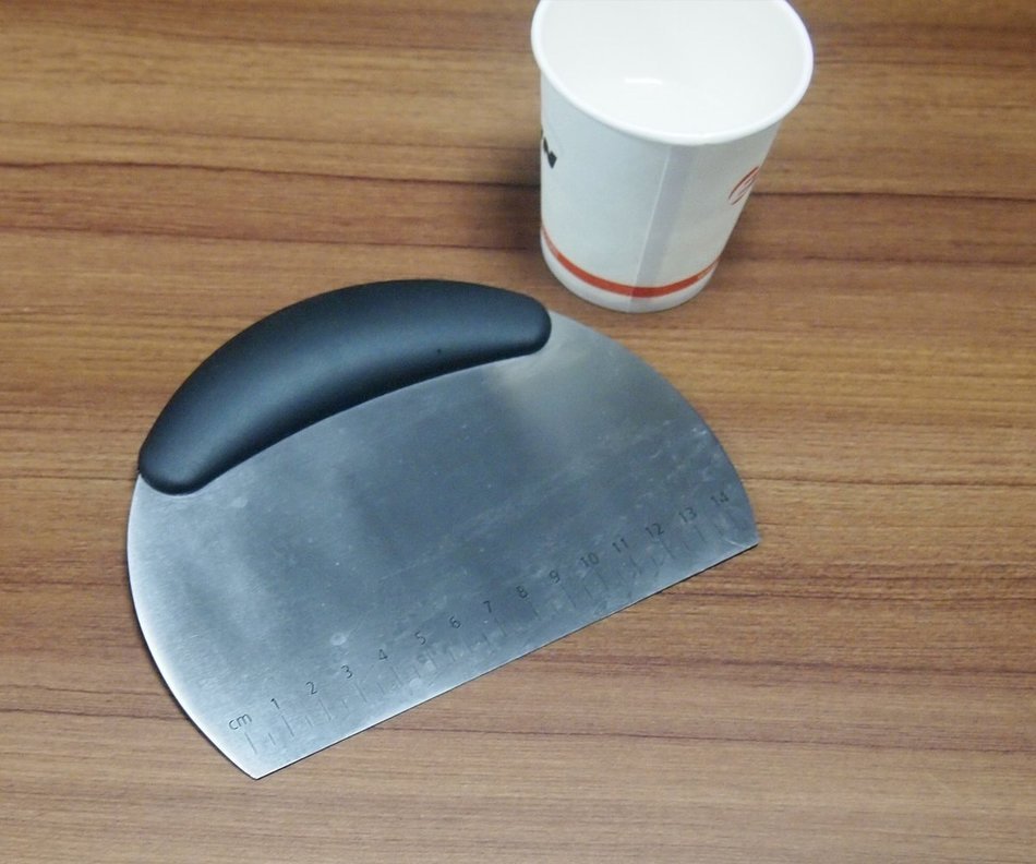 TopEs Stainless Steel Dough Scraper, Pastry Cutter, with Measurement, Grey Color N4