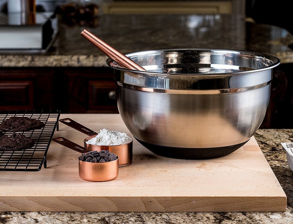 Top Rated Bellemain Stainless Steel Non-Slip Mixing Bowls with Lids, 4 Piece Set Includes 1 Qt., 1.5 Qt., 3 Qt... N5