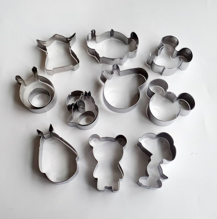 Yunko 10pcs Cartoon characters Cookie Cutter Stainless Steel Fondant Cutter set,peppa pig Snoopy Mickey Yoda Relaxing... N2