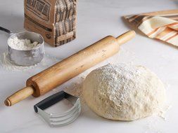 Decker Kitchenware Kitchen Professional Ergonomic Baking Dough Blender - Stainless Steel Pastry Cutter - Round... N2