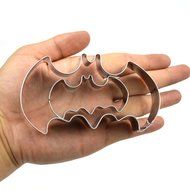 GXHUANG Batman Cookie Cutters Set - Stainless Steel, Set of 2, for Anniversary Birthday Wedding Party N6