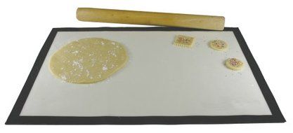 World Cuisine Nonstick 25.37-by-17-1/2-Inch Pastry Mat N2