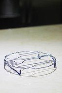 Modern Outlook Round Pot Holder, Metal Cooling Rack, Unique Utensil Design, Anti-Slip Coating, Chrome Finish,... N9