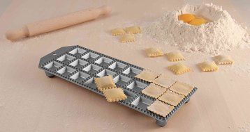 Eppicotispai 24-Hole Aluminum Square Ravioli Maker with Rolling Pin