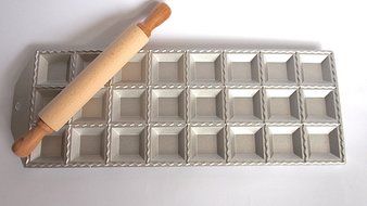 Eppicotispai 24-Hole Aluminum Square Ravioli Maker with Rolling Pin N3