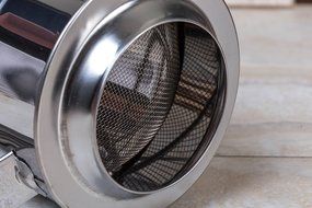 Kitchen Winners 5 Cup Crank Stainless Steel Flour Sifter N8