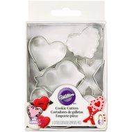 Wilton Valentine&#039;s 6 Piece Mini Cutter Set