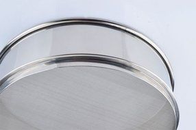 Neeshow Professional Round Stainless Steel Flour Sieve with 60 Mesh (6 Inch, 18/8 Steel) N3