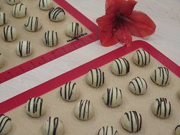 Silicone Baking Mat Set (3) 2 Half Sheets + 1 Qtr Sheet - Professional Grade Non Stick Cookie Sheet - Super Strong... N2